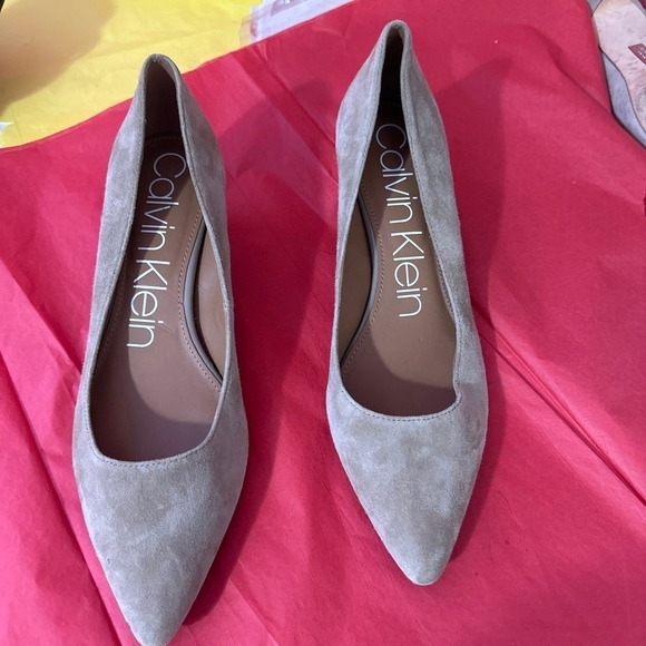 Calvin Klein heels - Picture 1 of 5